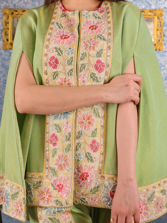 Inara - Handwork Cape with Bell-bottom