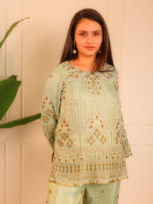 Amirah - Short kurta with bell-bottom